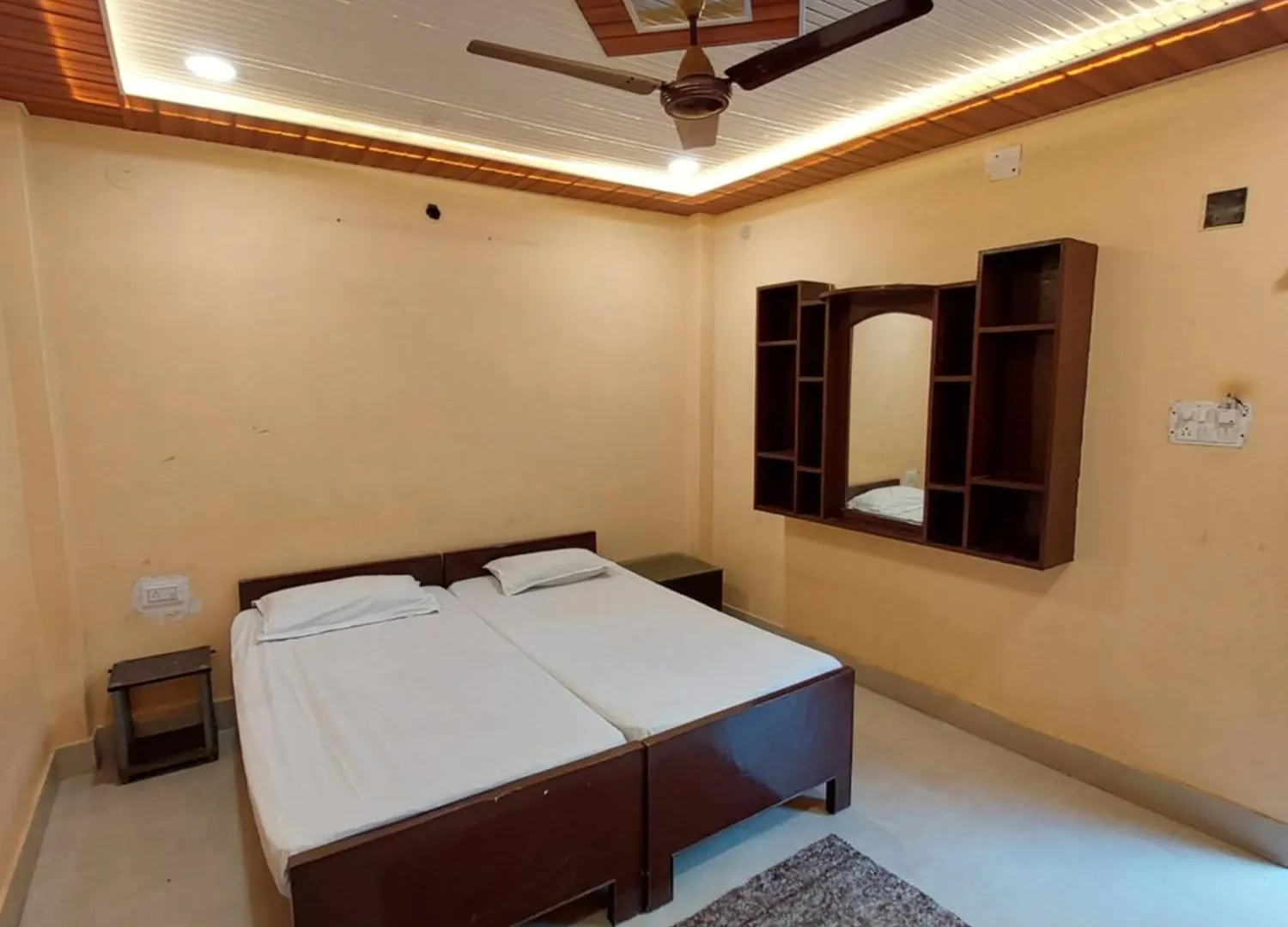 Teerth Guest House Varanasi India
