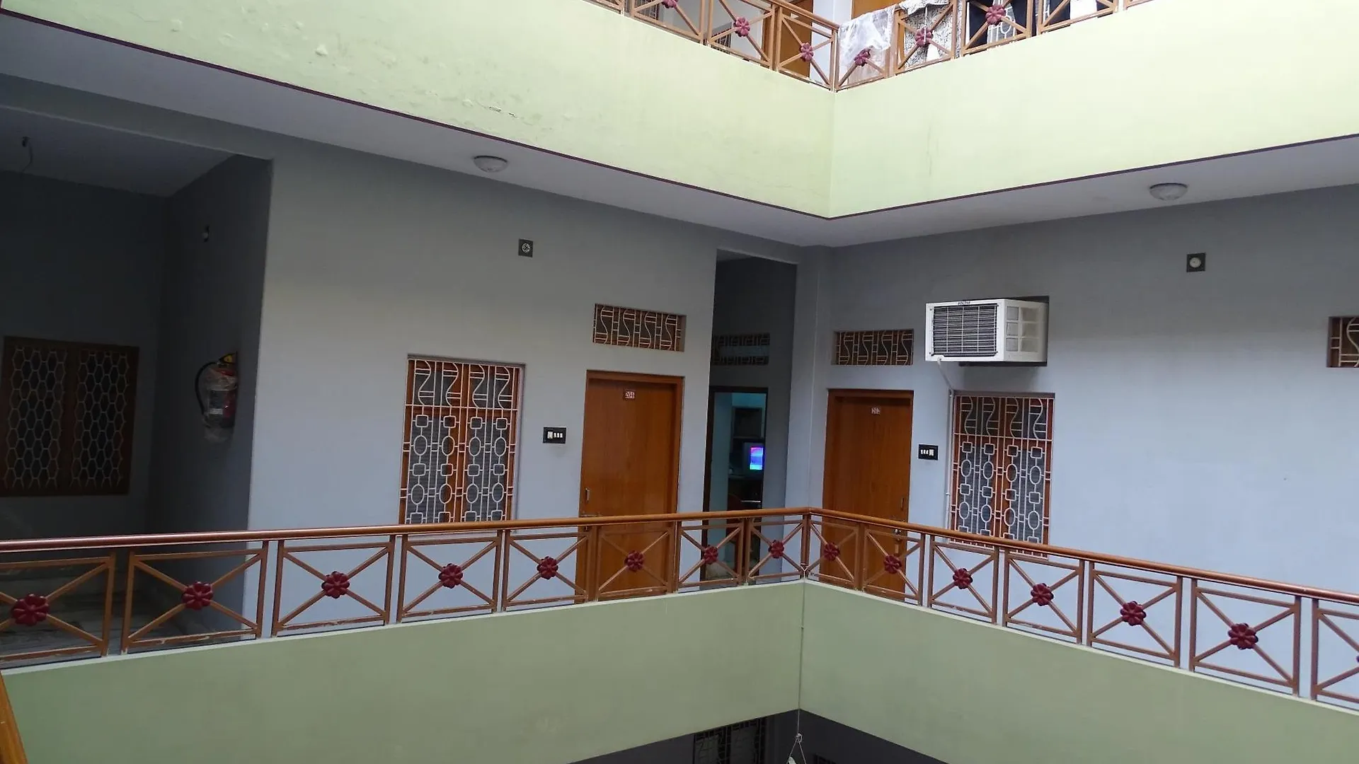 Teerth Guest House Varanasi